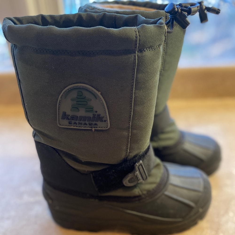 Kamik Winter Boots - Made in Canada - Boys size 2